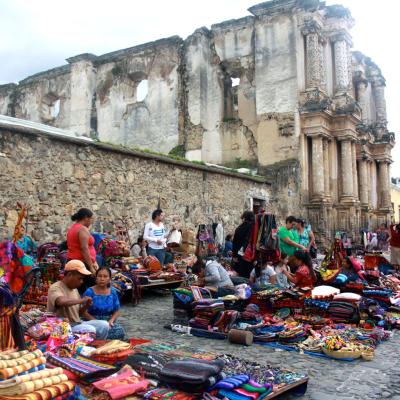 R Guat Antigua Artists Market 03 36029407395 O