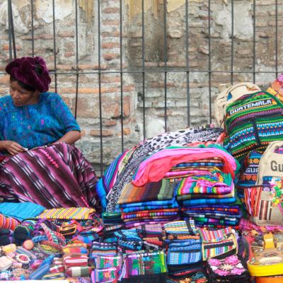 R Guat Antigua Artists Market 05 36029405875 O