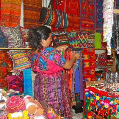 R Guat Antigua Artists Market 29 35895499771 O
