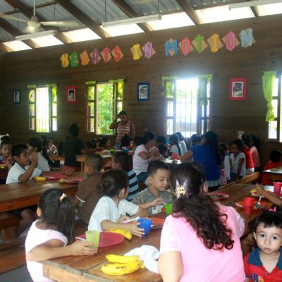 R Guat Community Lunch Day 19 35858424182 O