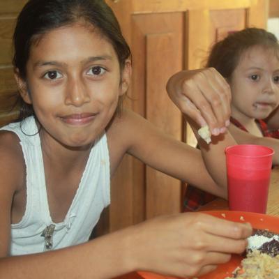 R Guat Community Lunch Day 23 35858421662 O