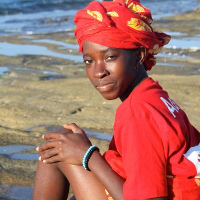 R Mozam Portraits And Pemba Beach 04 35856722102 O