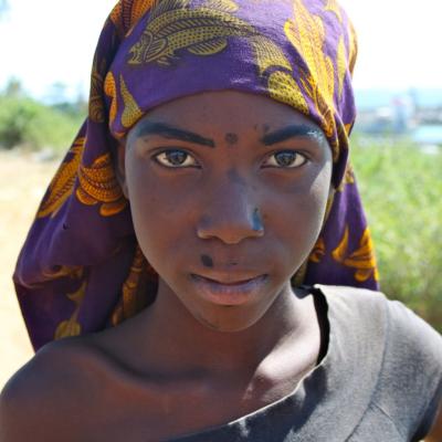 R Mozam Portraits And Pemba Beach 10 35217341403 O