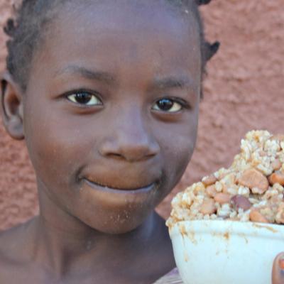 R Mozam Portraits And Pemba Beach 13 36027825995 O