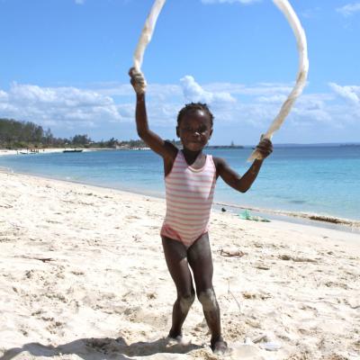 R Mozam Portraits And Pemba Beach 36 36027815075 O