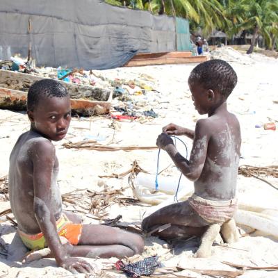 R Mozam Portraits And Pemba Beach 42 36027811685 O