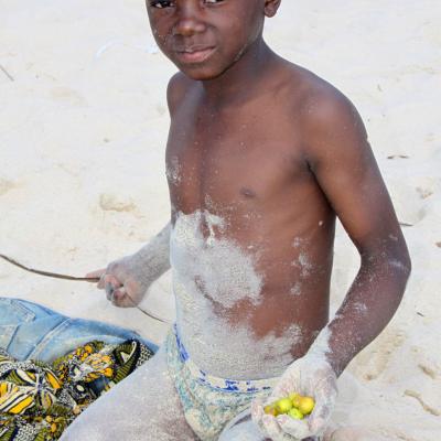 R Mozam Portraits And Pemba Beach 46 36027808495 O