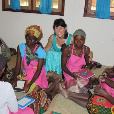 Mozambique Iris Arts 055