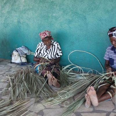 Mozambique Iris Arts 070