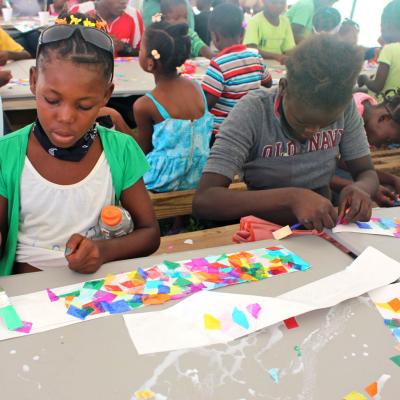 R Haiti Art Kids Of The King 15 35640473090 O