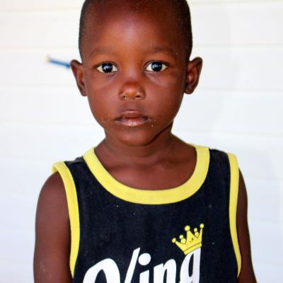 R Haiti The Compound Faces And Places 19 36003934766 O