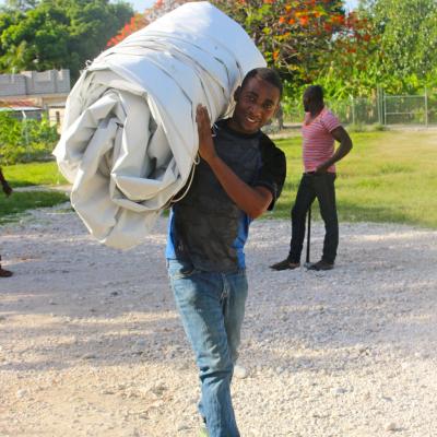 R Haitithe Tent Raising 03 35859034952 O