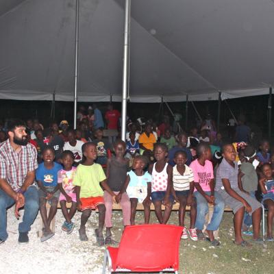 R Haitithe Tent Raising 38 35988513686 O